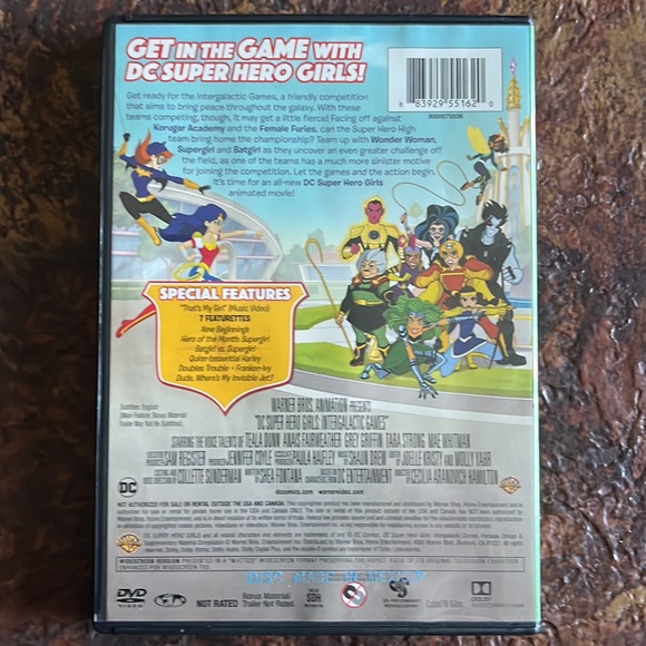 DC SUPERHERO GIRLS INTERGALACTIC GAMES 🎥 🍿 - Picture 3 of 4